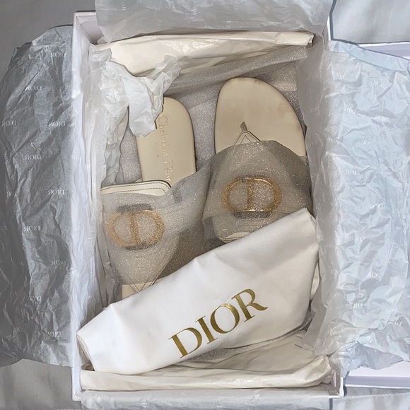 DIOR Authentic Christian Dior 30 Montaigne CD Gold Logo White Leather Sandals 37 - Picture 10 of 11